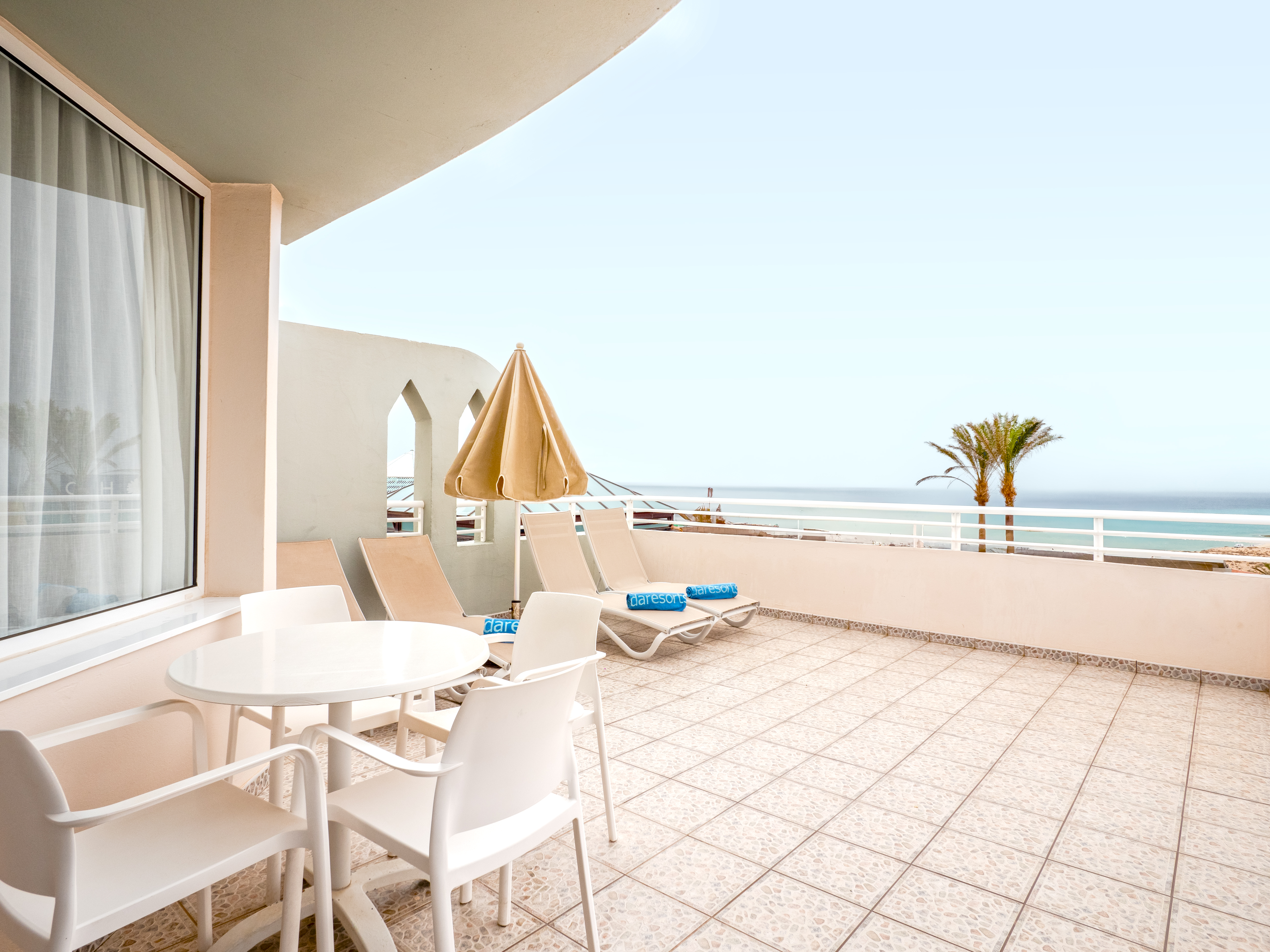 Esmeralda Resorts - Quiénes somos - 01